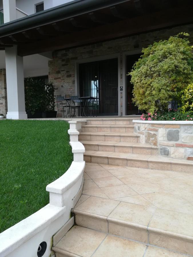 Casa Lorena เดเซนซาโนเดลการ์ดา ภายนอก รูปภาพ